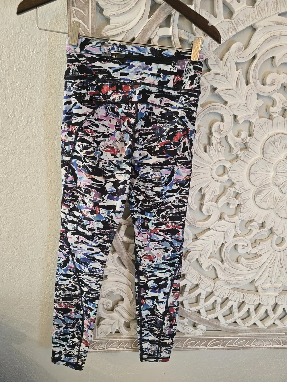 Lululemon Break Free Crop Nulux Leggings Culture Clash Starlight Black Size 4